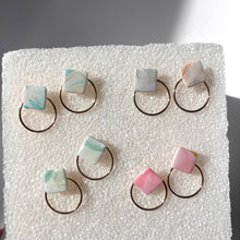 stud with circle backing