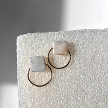 stud with circle backing