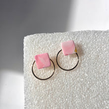 stud with circle backing