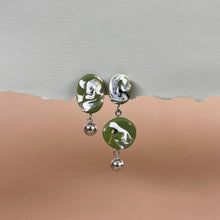 asymmetric with gold ball