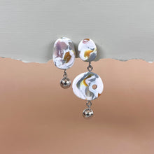 asymmetric with gold ball