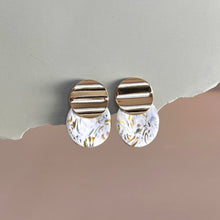gold wave stud