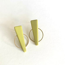 kiwi compass statement studs / blue moon aquarius